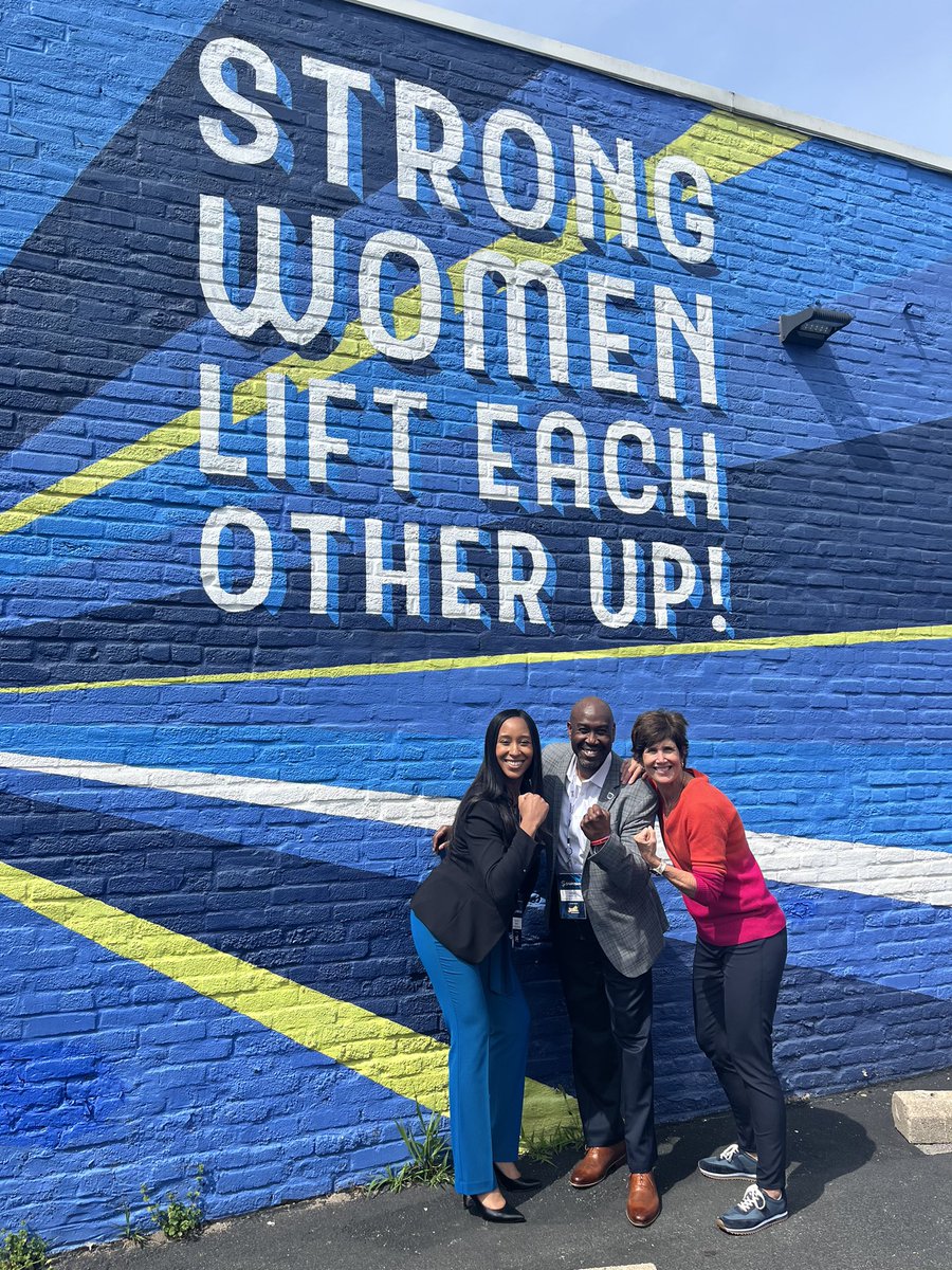 .@DurhamNCSports had a great time visiting with @WomenLeadersCS! Many thanks to @PattiPhillips10 & her Team for the hospitality. #WeAreWomenLeaders #AlwaysLearning