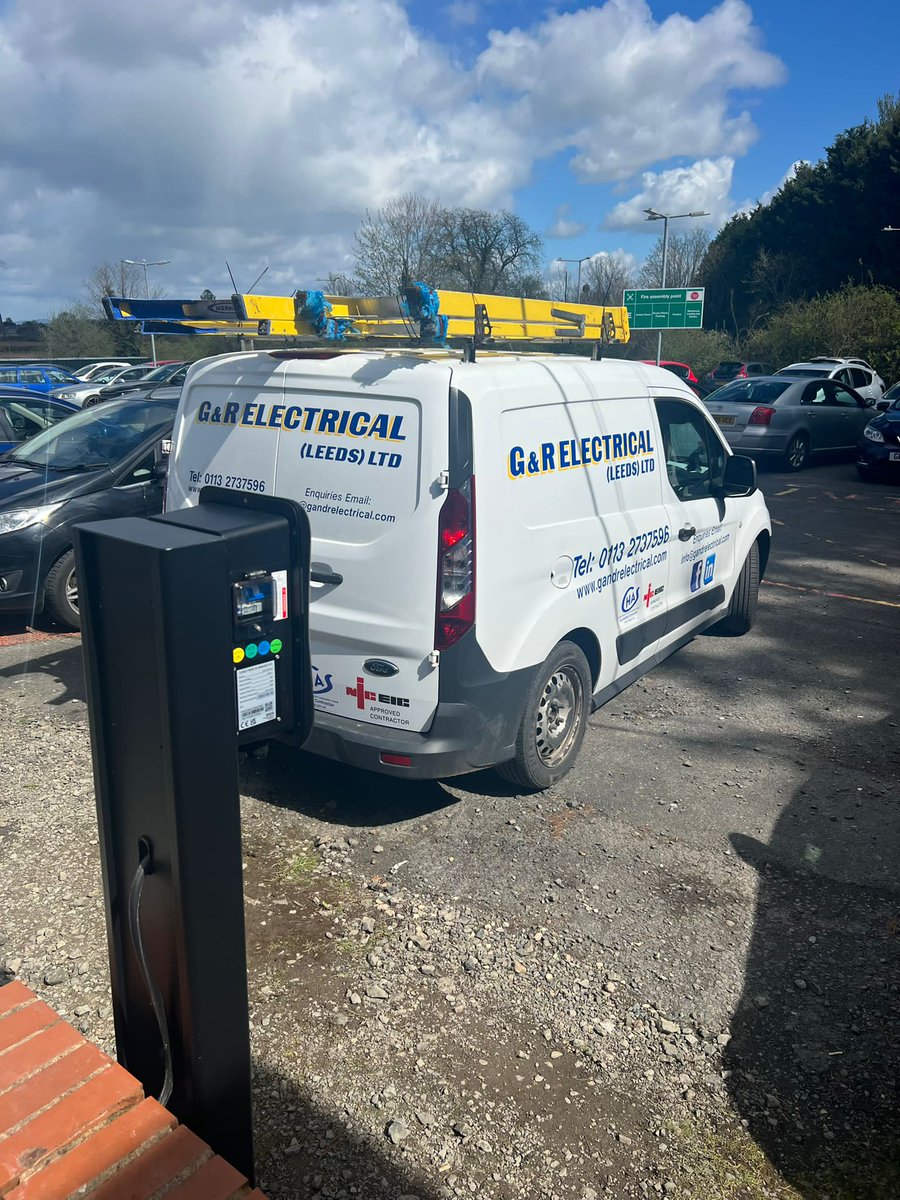 More charger installs <a href="/WeAreProjectEV/">Project EV</a> for a worcester based company. RFID , 4G connectivity, happy charging #evchargers #projectev #gandrelectrical #LEEDS