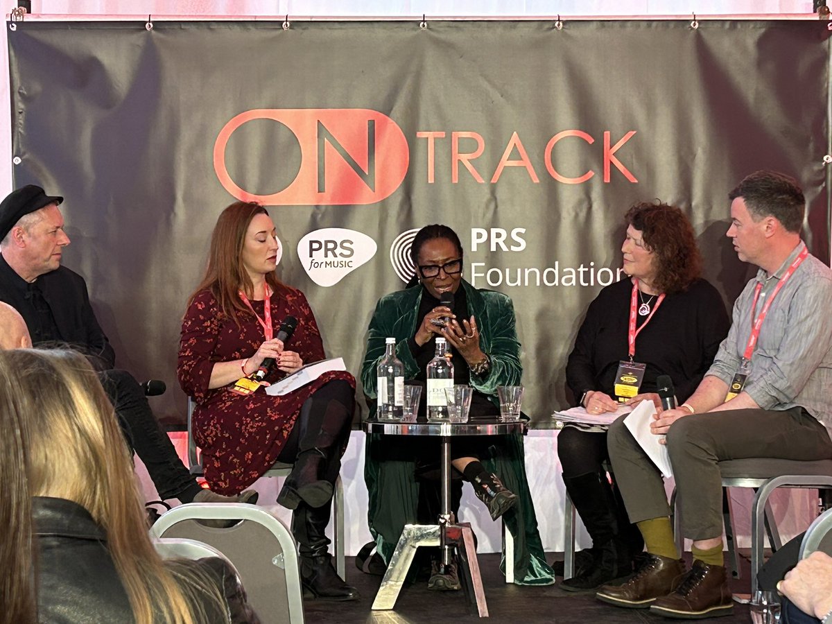 Brilliant discussion on what needs to happen in the music industry to protect and improve mental health for musicians and performers - and where the responsibility lies. @ukbapam @_FiercePanda @HelpMusicians @PPLUK @PRSforMusic @PRSFoundation #TGE23