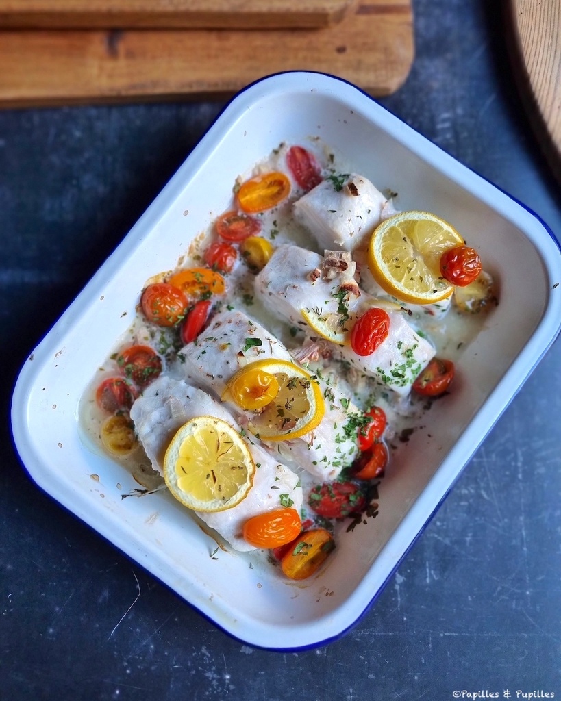 Dos de merlu au four, citron, vin blanc et tomates cerises via #Papilles ift.tt/lRi7XPu