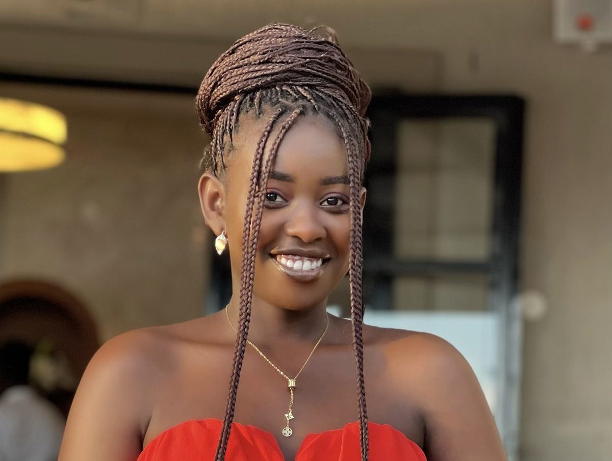 A_Cynthia_'s tweet photo. SMILE😍. https://t.co/qBIkctFSBS