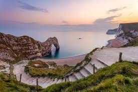 Our #Hamways team will put best foot forward to walk 58kms (36.04 miles) of stunning #JurassicCoast to raise funds for <a href="/MindCharity/">Mind</a> this weekend - over £3000 raised so far! For more info &amp; to donate please visit: justgiving.com/fundraising/al…