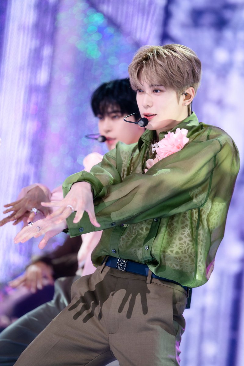 jjaehyunTH's tweet photo. 230430 แจฮยอนจากรายการ Inkigayo

1-1

https://t.co/A3mhTrEj74

#JAEHYUN #재현 #NCT_DOJAEJUNG #DOJAEJUNG #DOJAEJUNG_Perfume https://t.co/VJtMeUI6QH