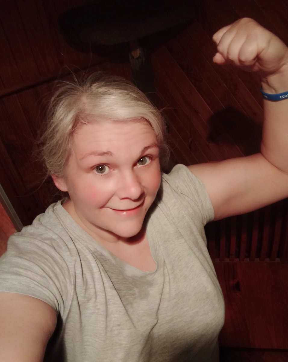 Ended the week with Capacity Full body Circuit. Loved the 30/30 sets and the core finisher. Finish the week strong and Peak into the weekend💪💪❤️❤️#flexfriday <a href="/MyPeakChallenge/">My Peak Challenge</a>  <a href="/NzPeaker/">AotearoaNZPeakers</a> <a href="/AOKPeakers/">Acts of Kindness Peakers</a> <a href="/GreenCoastPeak/">Green Coast Peakers</a> <a href="/SamHeughan/">Sam Heughan</a> <a href="/RoadtripPeakers/">RoadtripPeakers</a> <a href="/MountainPeakers/">Mountain Peakers</a> <a href="/PeakersEngland/">Peakers England</a>