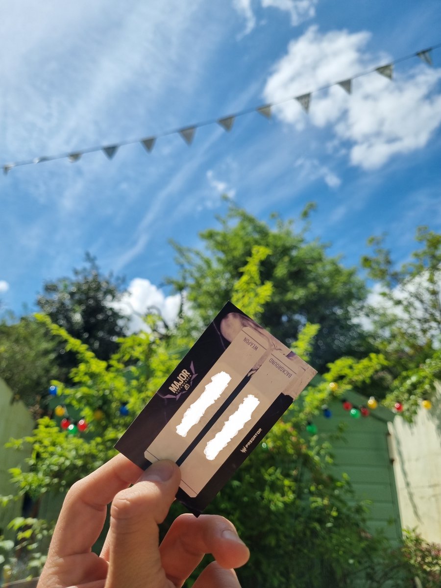 1600 Followers on Twitter 🥳🥳🥳

GIVEAWAY!!!!!!!!!!!

Celebrating with a giveaway for the Copenhagen Major weapon and background code!!

TO ENTER!

Follow <a href="/tomjsherlock/">tomjsherlock</a> ☑️
Retweet this tweet ☑️

Good luck to everyone and i'll be drawing this next Friday the 19th of May