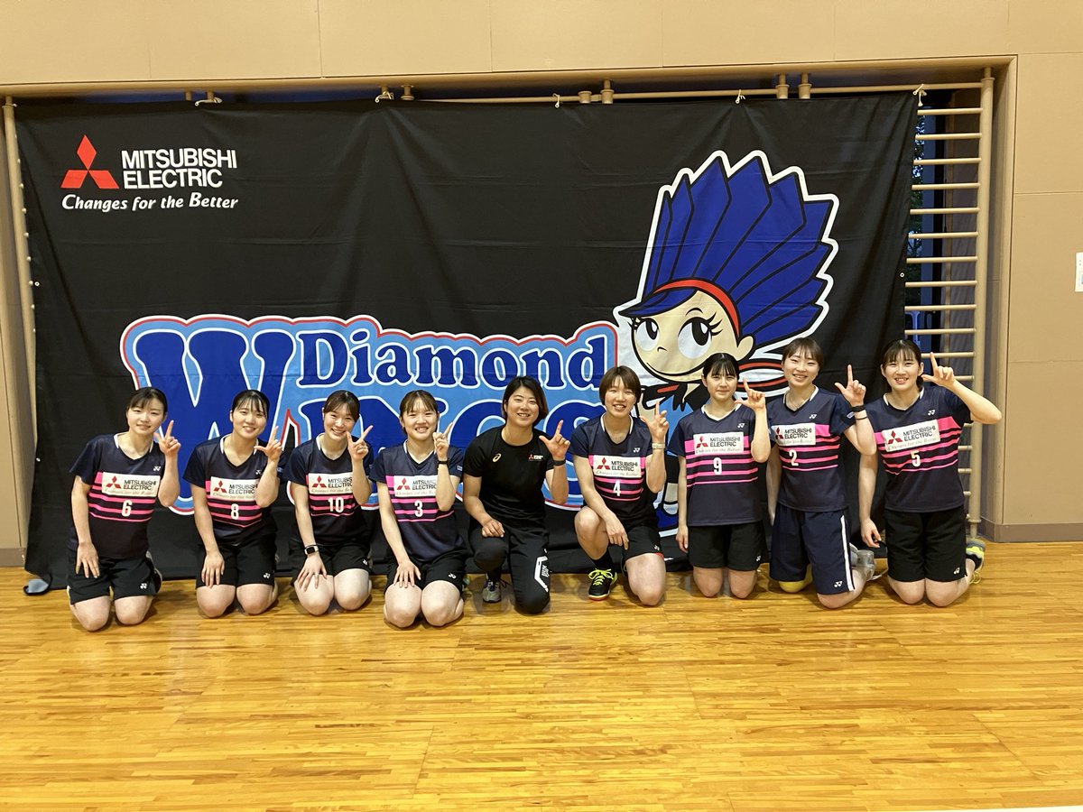 rico_nishimuuu's tweet photo. 三菱電機ダイヤモンドウイングスさんの
バドミントンクリニックに参加しました🏸

めっちゃ楽しかったです🤩！
バッ��ハンドが上手くできなくて悔しいので、怪我が治ったらバリバリ動いて練習に参加したい！

ダイヤモンドウイングスの皆さんありがとうございました☺️
#ダイヤモンドウイングス https://t.co/SWxcFw3eQC