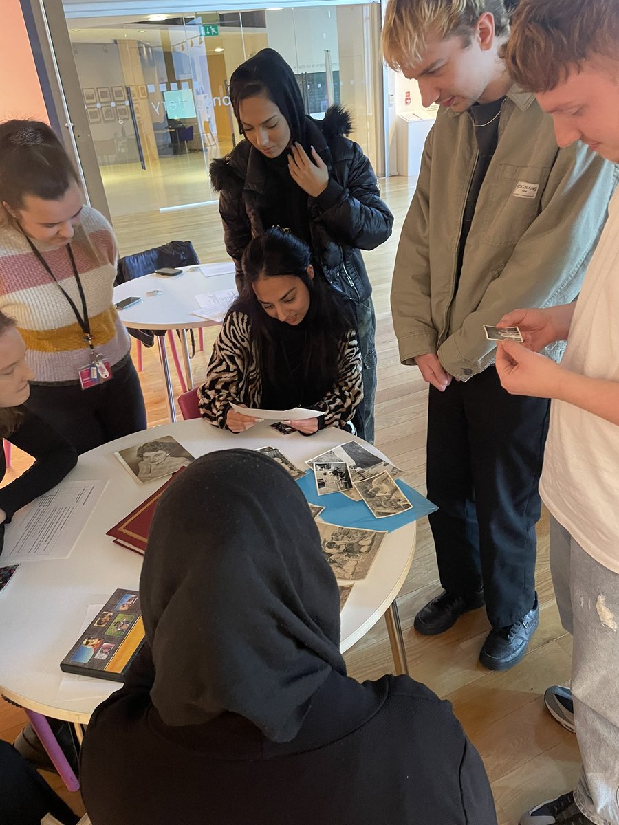 New Focus (@impnewfocus) on Twitter photo Great meeting yesterday looking around <a href="/WahidMaryam/">Maryam Wahid π¬π§ π΅π°</a> exhibition #Zaibunnisa <a href="/ImpGalleryPhoto/">Impressions Gallery</a>
We all shared family photos & looked at ways fashion has changed through the decades.
Watch this space as we develop our next project exploring the fashion of our parents & grandparents Great meeting yesterday looking around <a href="/WahidMaryam/">Maryam Wahid π¬π§ π΅π°</a> exhibition #Zaibunnisa <a href="/ImpGalleryPhoto/">Impressions Gallery</a>
We all shared family photos & looked at ways fashion has changed through the decades.
Watch this space as we develop our next project exploring the fashion of our parents & grandparents