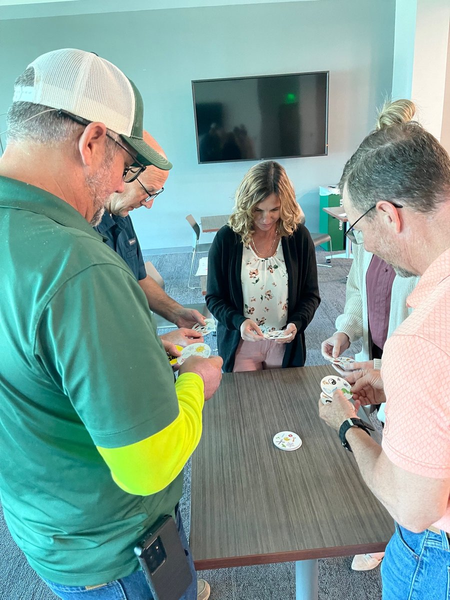 JMEvolve's tweet photo. Our focus on team member engagement and development sets us apart. When everyone is supported and empowered, incredible things can happen. #TeamMemberEngagement  #LeadershipDevelopment  #LeadershipWorkshop #Entertrainer #TeamMemberEngagement #LeadershipDevelopment https://t.co/xHa8PikJeP