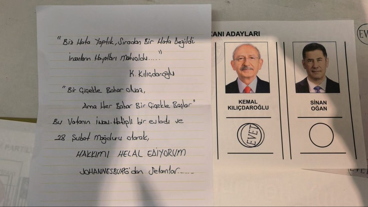 omerfarukyaz's tweet photo. Yurtdışından bir kardeşimizin bize ulaştırdığı not.. 

Kemal Bey, tarihimizin en büyük toplumsal barış ve helalleşme projesinin Cumhurbaşkanı Adayı.

Barışacağız. Bizi kutuplaştırmak isteyenlere inat kucaklaşmayı seçeceğiz ve bu millete 14 Mayıs’ta baharı getireceğiz. https://t.co/QTKBMtjX4X