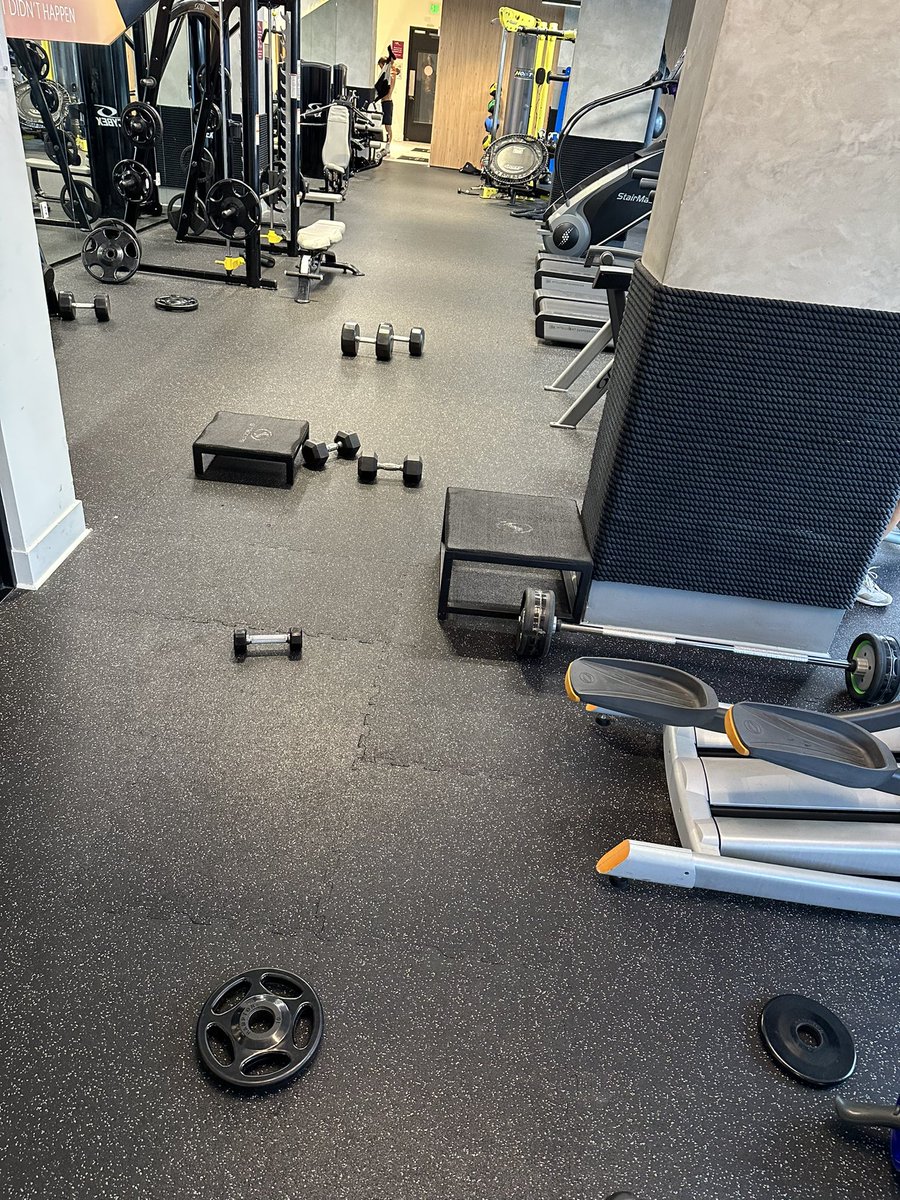 …things you’d never see in a CFB weight room. It absolutely baffles me how many ‘adults’ have never learned the sweep the sheds concept.