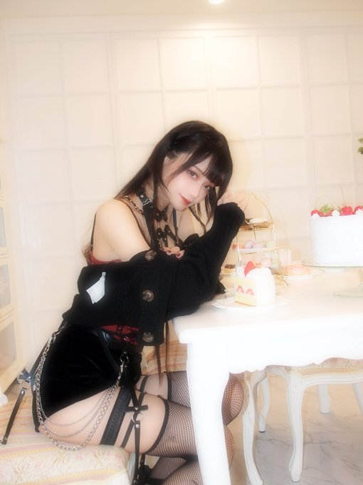 コスプレイヤーしろさきのTwitter画像53