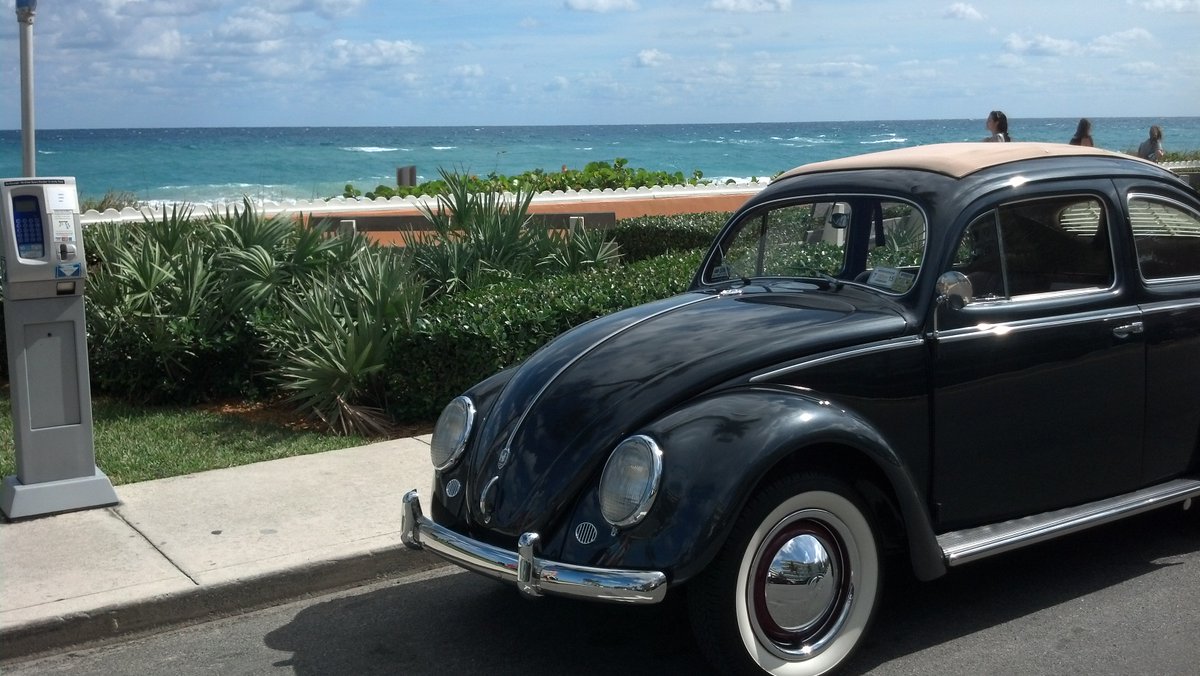 ClassicVWbugs's tweet photo. Happy Friday Volks! It is getting to that time of the year again, if you can cut out early, grab your DuB, and hit the Beach! I will be doing this very soon! =)
#vw #vwbugs #vwbeetle #classicVW https://t.co/vzvZd6ay3r