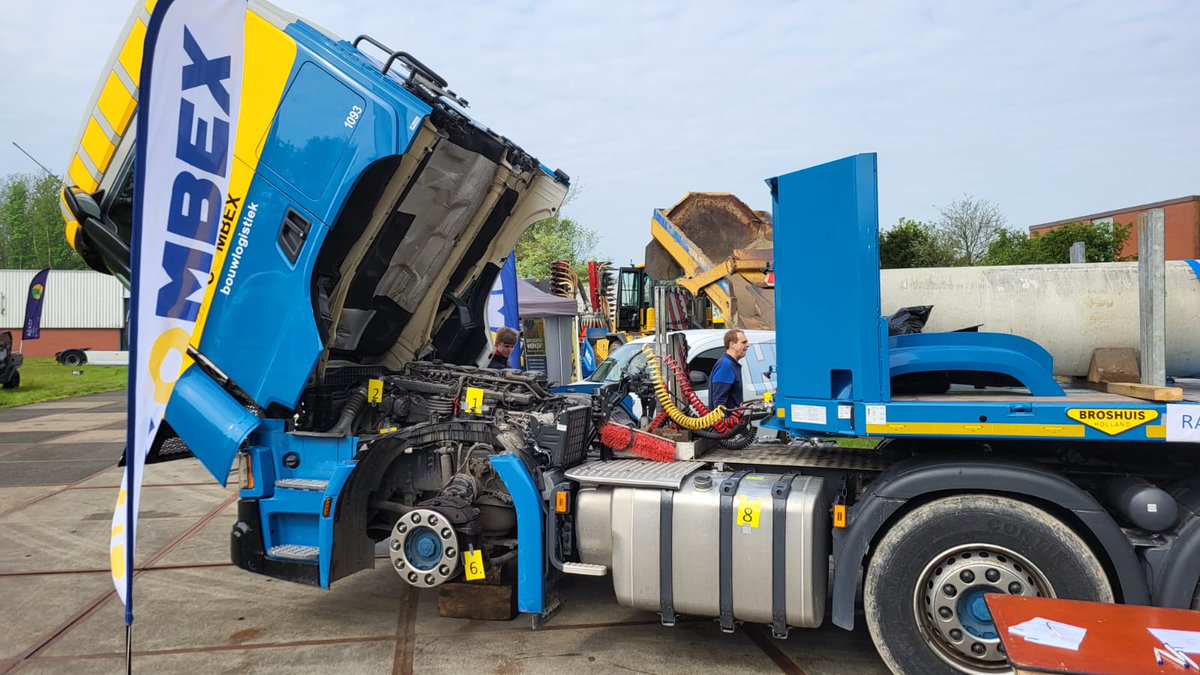 Combextransport's tweet photo. Vandaag zijn wij aanwezig bij Techniek Tastbaar op het terrein van de energiecentrale van ENGIE in Burgum. Weet jij alle onderdelen van onze vrachtwagen te benoemen? Dan maak je kans op een mooie prijs! https://t.co/FPhet9GT36