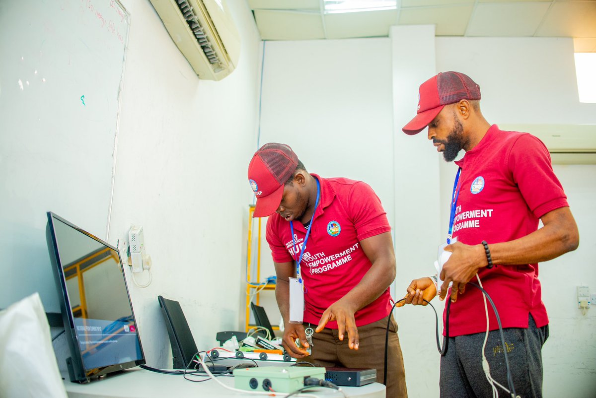 InfoSchoolville's tweet photo. The ICT Youth Empowerment Program (YEP). Just concluded their exhibition test organized for the beneficiaries, today #ictyep.
@InfoSchoolville was the Facilitator for these four programs
• Home &amp; Office
• Hardware Security 
• Home Security &amp; Installation
#ict #Nigeria #Abuja https://t.co/sCv8w9bopP