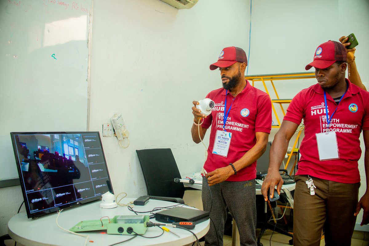 InfoSchoolville's tweet photo. The ICT Youth Empowerment Program (YEP). Just concluded their exhibition test organized for the beneficiaries, today #ictyep.
@InfoSchoolville was the Facilitator for these four programs
• Home &amp; Office
• Hardware Security 
• Home Security &amp; Installation
#ict #Nigeria #Abuja https://t.co/sCv8w9bopP
