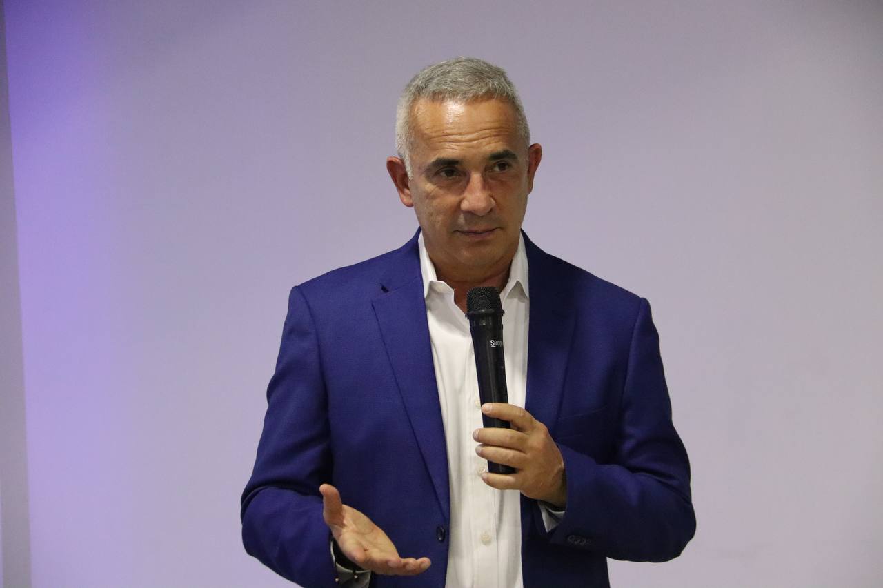 Freddy Bernal (FreddyBernal) / Twitter