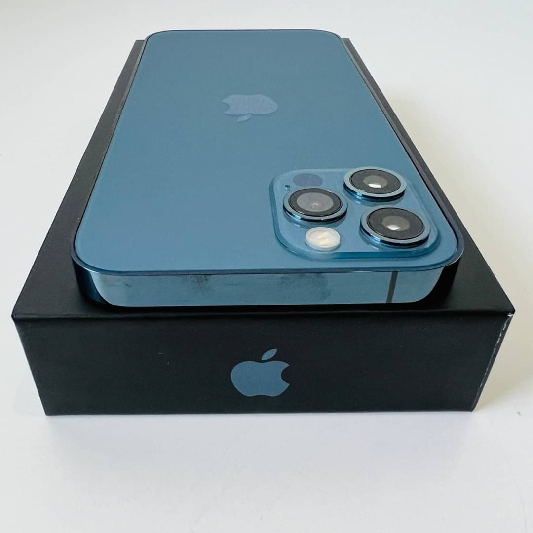 APPLEROSESTU's tweet photo. iPhone 12 Pro (สีน้ำเงิน) - 128GB มือสอง แท้ศูนย์ อุปกรณ์ ชุดชาร์จ ไม่มีหูฟัง 
‼️ ราคา 20,500฿ จัดส่งฟรี ‼️

เครื่องสภาพดี98% ใช้งานปกติทุกอย่าง รีเซ็ตได้ ไม่ติด iCloud ค่ะ 
(รับประกันเครื่อง 15 วัน)

📍นัดรับ “อิมพีเรียล ลาดพร้าว” มีค่ามัดจำ 200฿ 

#ส่งต่อiPhone #โทรศัพท์มือสอง https://t.co/YNaUFVOKUA