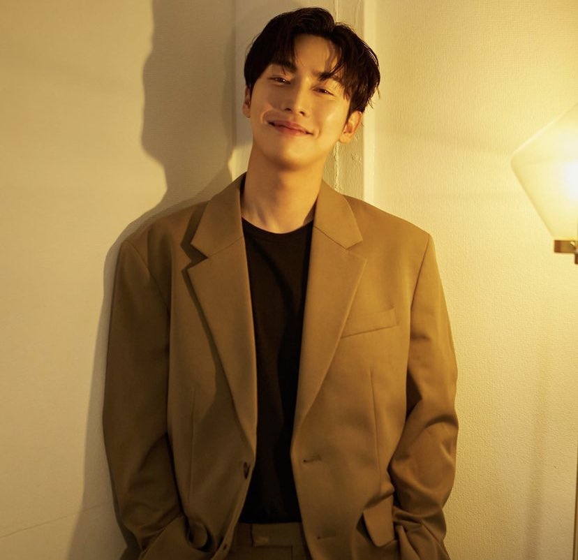 BEN ÖLDÜM BİTTİM ALLAHIM KALBİM ÖLÜYTOUM GALİBA O NASIL GÜXEL Bİ GÜLÜŞ YA RABBİM KALBİM ERİDİ ULAANNNN