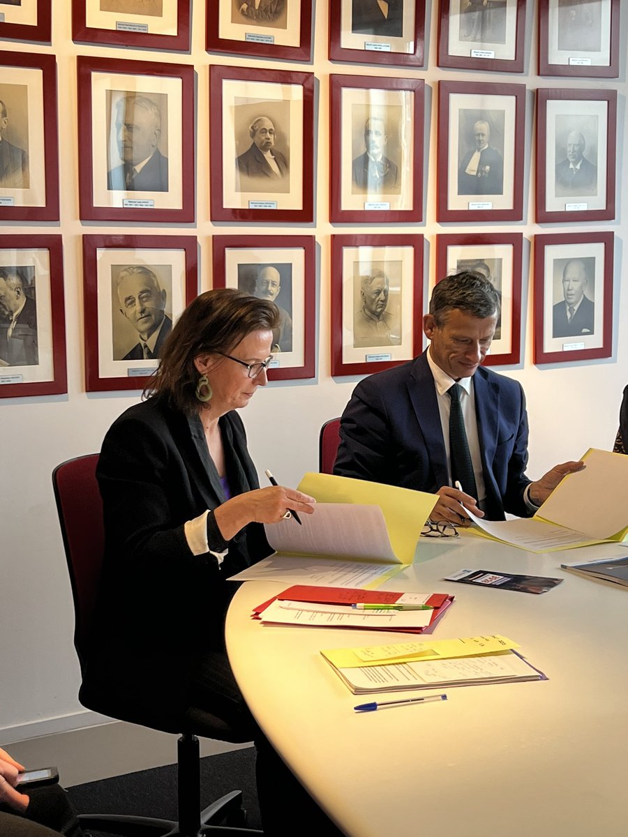 barreaunantes's tweet photo. Rencontre avec la @Defenseurdroits et le bâtonnier ce matin pour confirmer le fructueux partenariat en cours en présence de délégataires et de membres du réseau métropolitain ravadis https://t.co/E4xc7ezU59