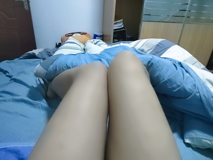 9ZFSTX3J7LmdFJS's tweet photo. 是腿 快夸好看
#涩涩 #小男孩 #腿子 https://t.co/mc3QQszYo8