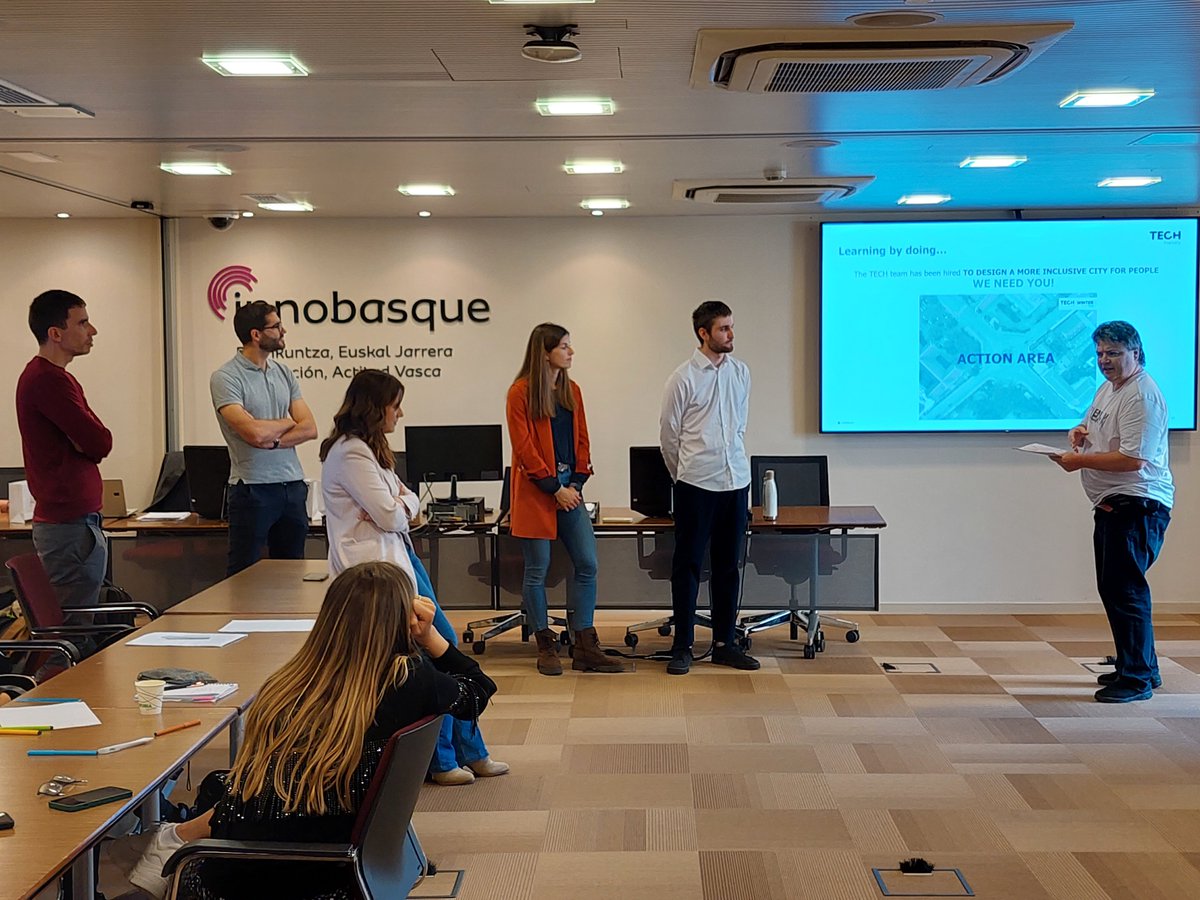 deustoDBS's tweet photo. 🌍 Last day of the visit of the students of the Master in Business Administration with specialisation in Innovation Management of the @supsi_ch . https://t.co/GkHkRnGSxE
Hope to see you all next year! 👋👋👋
#innovation #BasqueCountry #BasqueInnovation #DeustoSupsi https://t.co/hpm0i4T8uF