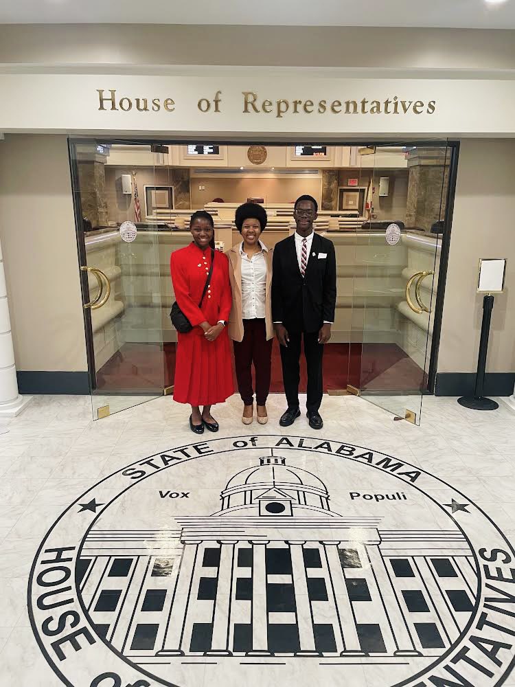 denisemose's tweet photo. DAY 5! Page Jacobi and Page Madison were joined by The Honorable #LauraHall! Several officials want them back and Speaker of the House
#nathanielledbetter signed their Certificates! Congrats! @USHouseofReps #PageProgram @kayiveyforgov @aamuedu @DowntownHSV @dreamersacademy πποΈ https://t.co/iYWIF2Z09z