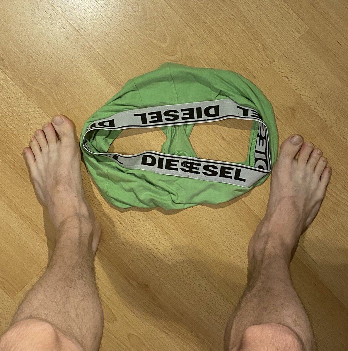 arvidkolle's tweet photo. What are you sniffing first? 😈

#malefootworship #gayfeet #gayfeetfetish #footmaster #spanishfeet #malefeet #gaytoes #guyfeet #hotmalefeet #feetonlyfans #twinkfeet #nails #girlfeet https://t.co/QFXu11Moxy