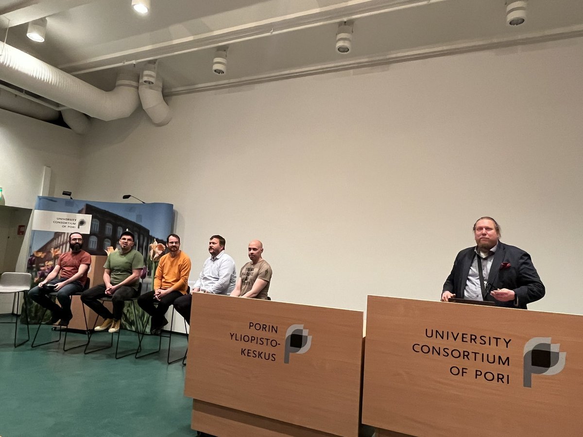 DarioAdAragona's tweet photo. #AI and #ethic implication panel at #inforte seminar on #sw for #ai! 
@TampereUni https://t.co/T6TdP1VOC3