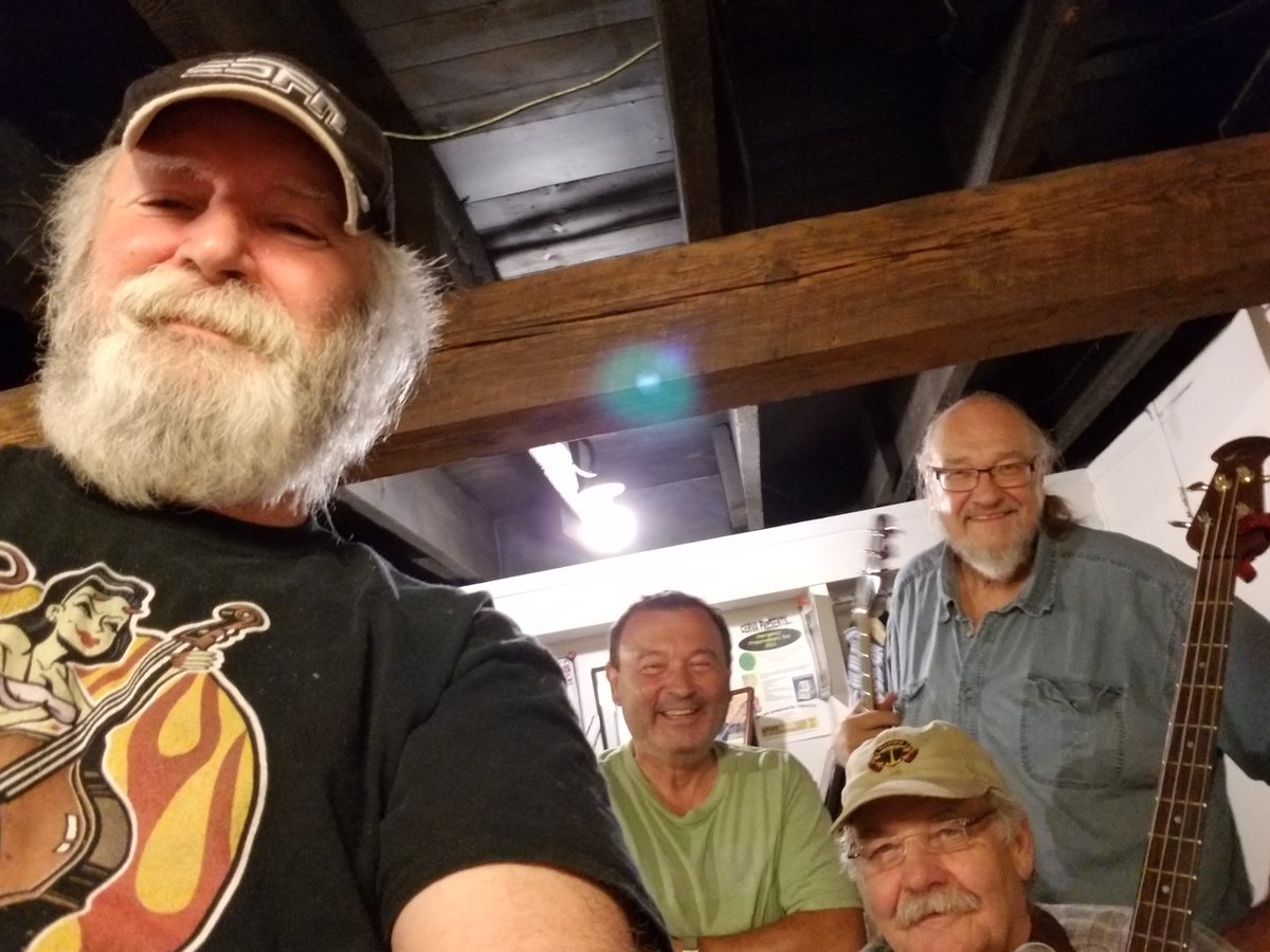 HamiltonLibrary's tweet photo. Don't be blue - it's Friday! Get ready for some toe-tapping blues by The Gunter Ott Blues Band at Central Library today from Noon-1 pm.
https://t.co/rfcNfiMc3p
#HamOnt #MusicLivesHere #SpotlightOnLocal #music #livemusic #concerts #blues https://t.co/nO0fqV9899