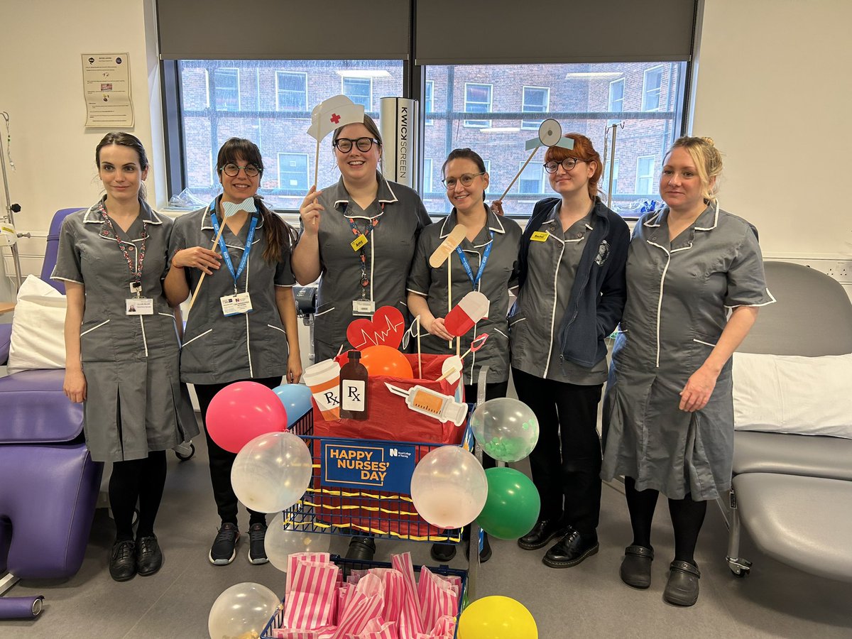 charlieeleger's tweet photo. Happy International Nurses Day to our amazing @GSTTnhs Oncology Nurses! We’ve had the best morning handing out treats to recognise their incredible dedication, professionalism and hard work @DawnHar48936953 @r_scholesy 
#IND2023 #cancernursing https://t.co/cpMLYV1nzP