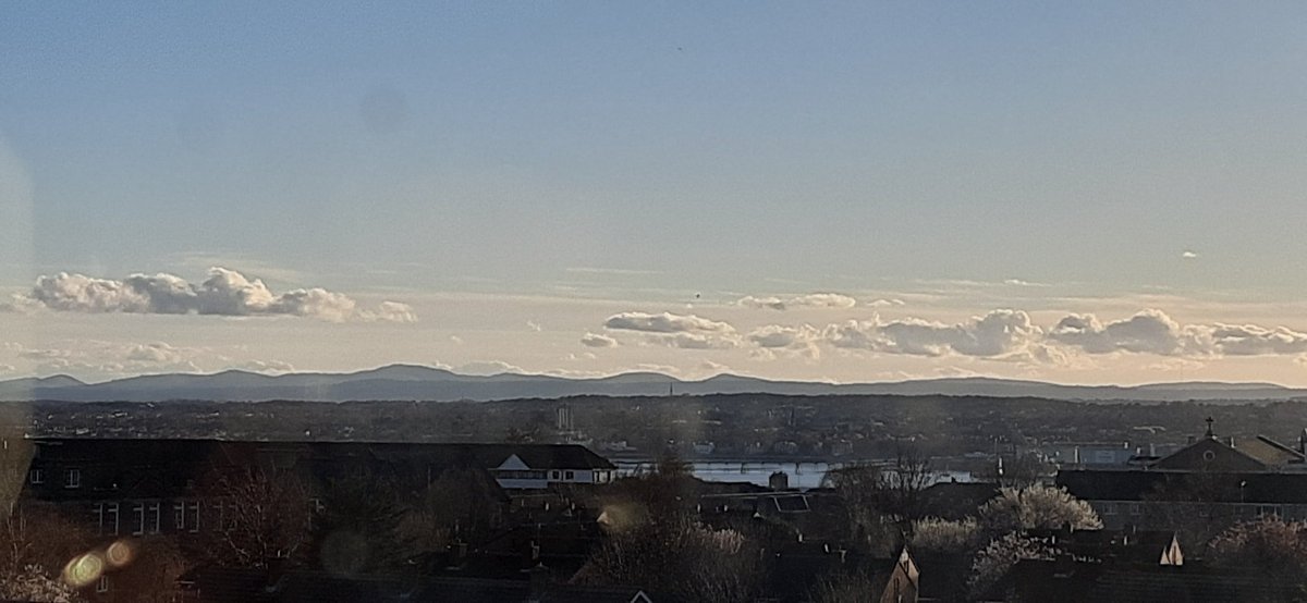 Another job opportunity at Kuumba Imani!  ✨️ Part-time Administrator. 

If you have admin experience and an understanding of L8 community, get in touch for more details: 
TheresaMacDermott@kuumbaimani.org.uk 
Here's the view from our office 😊😎