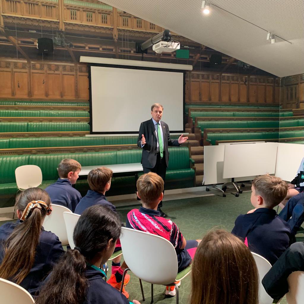 In Parliament today, it was good to speak to children at @knightsbridge06 school this morning about the work of an MP

And to take questions. 

Loved the one “Why is it called the House of Lords when Baronesses have been there for decades?”