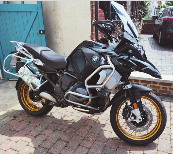 Have you seen a BMW R 1250 Motorcycle reg RJ70XBG? Stolen from Woodfield Park Dr, Leigh on Sea following a burglary on 12thMay. If you have seen this vehicle or have info about where it is, please go to essex.police.uk/digital101to find out how you can let us know. Quote 42/85141/23