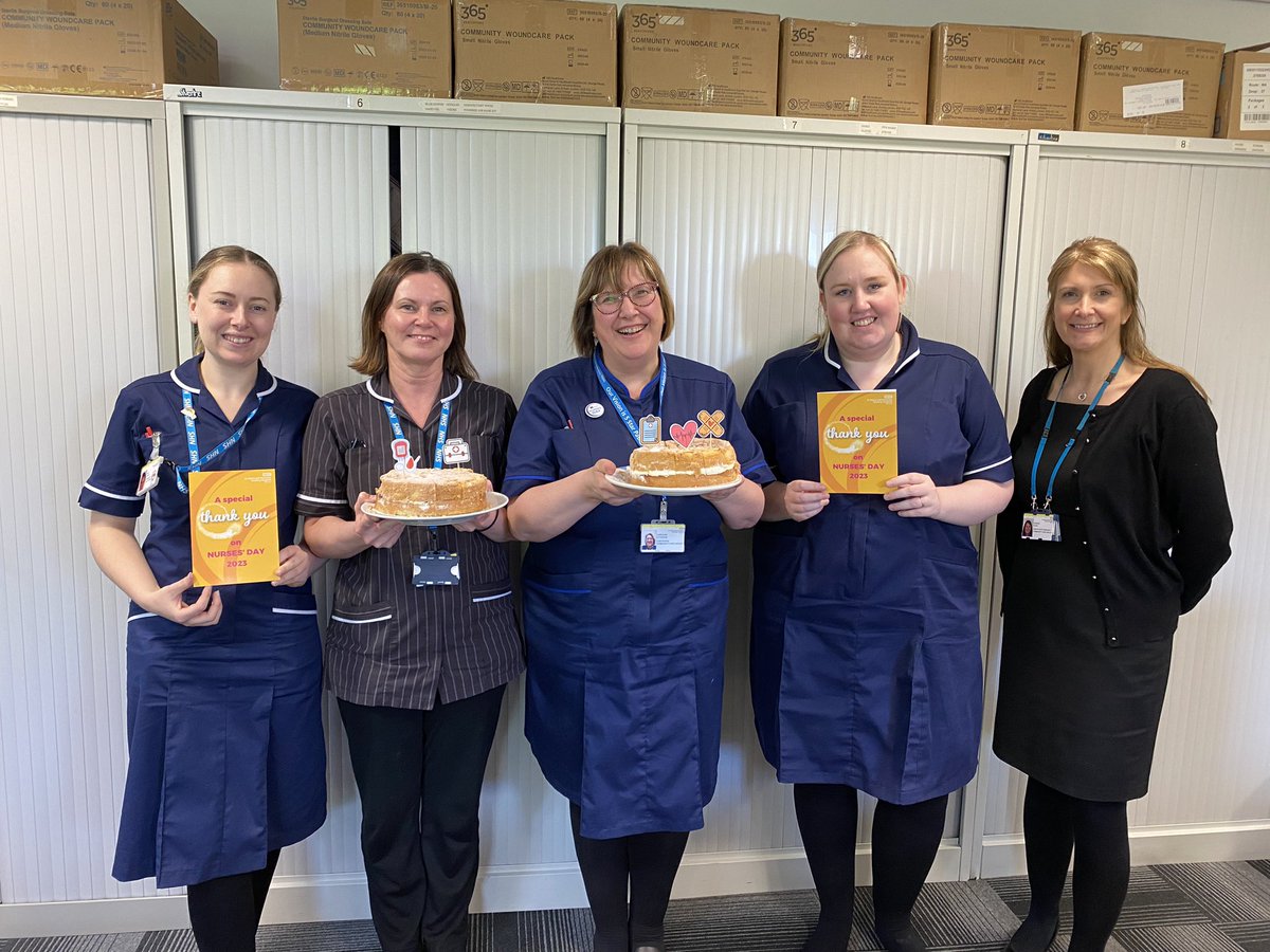 tracygr64704284's tweet photo. #International Nurses Day to our amazing District Nursing teams ❤️
@sthknhs https://t.co/FLio6uqRDd