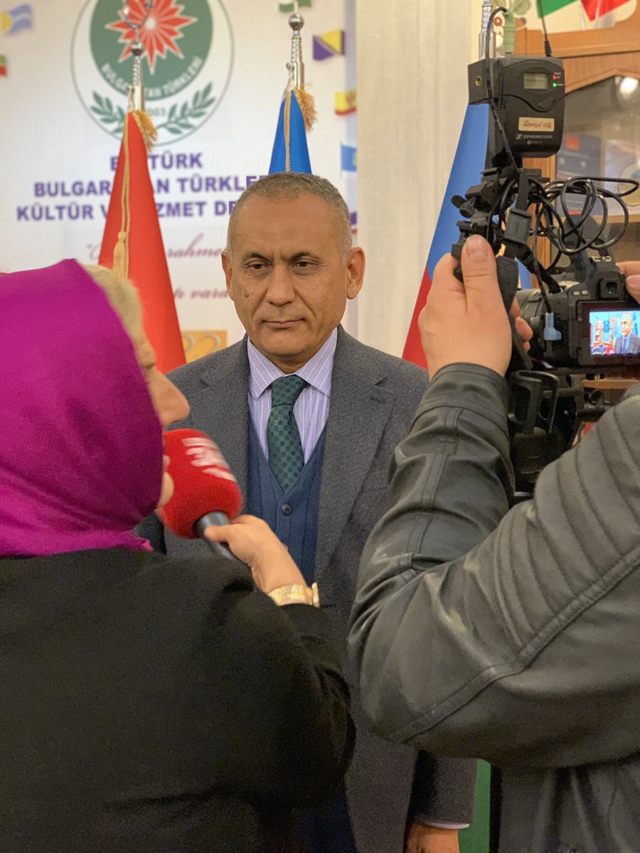 ahmetagca95's tweet photo. "TÜRK-İSLAM DÜNYASI’NA, TÜRK STK’LARINA VE DÜNYA KAMUOYUNA DUYURU.......!"

TÜRK DÜNYASI VE TÜRK- İSLÂM ÂLEMİ'NE HİZMET VEREN DERNEKLER'İN, "14 MAYIS 2023 PAZAR GÜNÜ TÜRKİYE’DE YAPILACAK OLAN,
CUMHURBAŞKANLIĞI VE 28. DÖNEM MİLLET VEKİLLİĞİ SEÇİMLERİ'NDE; YÖNETİM KURULU ÜYELERİMİZ, İŞ İNSANLARIMIZ  VE TÜRK DÜNYASI SEVDALISI KIZILELMA, TURAN ÜLKÜSÜNE SAHİP  TÜM DAVA ARKADAŞLARIMIZLA BİRLİKTE; ÖZELLİKLE TÜRK DÜNYASI VE İSLAM ALEMİNİN ZOR GÜNLERİMİZDE YANIMIZDA DURARAK BİZLERE GÜÇ VEREREK TARİHİMİZE, İSTİKLÂL VE İSTİKBALİMİZE SAHİP ÇIKAN TÜRKİYE’NİN VEFAKÂR VE CESUR HÜKÜMETİNİN VE CUMHUR İTTİFAKININ YANINDAYIZ. 21.  ASRIN TÜRKLERİN YÜZYILI OLACAĞINA DAİR İNANCIMIZIN PEKİŞTİĞİ BU DÖNEMDE CUMHUR İTTİFAKININ YANINDA OLMAK ve DESTEKLEMEK KARARI ALDIK. 

MİLLETİMİZİN VE ÜMMETİMİZİN ORTAK DÜŞMANLARI PKK, DAEŞ VE FETÖ GİBİ TERÖR ÖRGÜTLERİYLE BÜYÜK BİR MÜCADELE YÜRÜTEN CUMHUR İTTİFAKINA KARŞI SEÇİM KAZANMAK UĞRUNA TÜM TERÖR ÖRGÜTLERİYLE İSTİŞARE, İTTİFAK VE DAYANIŞMA GÖSTERMEKTEN ÇEKİNMEYEN MUHALEFETİN, DERGİLERE ATTIKLARI MANŞETLER, BORSAYA YAPTIKLARI HAMLELERLE BU SEÇİMDE KENDİLERİNİ GÖSTEREN ABD VE AVRUPA GİBİ TÜM ŞER CEPHELERİNE KARŞI AY YILDIZLI BAYRAĞIMIZIN ONURUNU, MİLLETİMİZİN ASALETİNİ VE DEVLETİMİZİN YÜCELİĞİNİ HER DAİM ESAS ALAN CUMHUR İTTİFAKINI YANLIZ BIRAKMIYORUZ. 

GÜN BUGÜNDÜR! TÜRKLÜĞÜN ŞAHLAŞININ, İSLAM’IN KUTLULUĞUNUN BİR ARADA GÜÇLÜ BİR ŞEKİLDE YAŞANDIĞI BU DÖNEMDE TARİHİMİZE, DEĞERLERİMİZE, MİLLETİMİZE, DİNİMİZE, BUGÜNÜMÜZE VE GELECEĞİMİZE GÜÇLÜ BİR ŞEKİLDE SAHİP ÇIKMANIN İNSANİ, MİLLİ VE MANEVİ BİR SORUMLULUK OLDUĞUNUN BİLİNMESİNİ ÖNEMLİ GÖRÜYORUZ.     

BU VESİLEYLE, 
AKDENİZİN TAMAMINDA, AVRASYA COĞRAFYASINDA VE TÜM DÜNYADA MAZLUMLARIN TEK UMUDU  CUMHURBAŞKANI RECEP TAYYİP ERDOĞAN BEYEFENDİ VE TÜRKMEN BAŞBUĞUMUZ DEVLET BAHÇELİ BEYEFENDİ'LERİN GÖSTERDİKLERİ HEDEFLERE NİZAMI ÂLEM İÇİN EBEDİYYEN YILMADAN YÜRÜMEYE KARARLILIKLA DEVAM EDİYORUZ.

BU KARARIMIZI ve KARARLIĞIMIZI 
TÜRK DÜNYASINA VE ULUSLARARASI KAMUOYUNA ILAN EDİYORUZ.  

DEVLETİMİZE VE CUMHUR İTTİFAKI'NA SONSUZ SAYGI, BAĞLILIK VE BAŞARI DİLEKLERİMİZLE. 
@RTErdogan @suleymansoylu @DrSavasUnlu