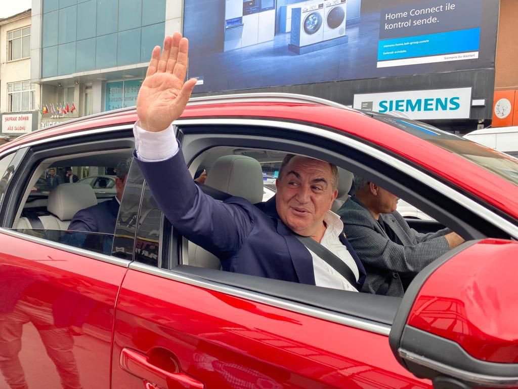 eminsimsekmus's tweet photo. BU GURUR MİLLETİMİZİN!

Büyüyen ve güçlü Türkiye’nin sembolü yerli ve milli gururumuz #TOGG’u Muş’umuzda ağırlamaktan mutluluk duyduk. Milletimize hayırlı olsun 🇹🇷

Milli Teknoloji Hamlesi #TürkiyeYüzyılı🇹🇷’na çok yakışacak.

@RTErdogan @suleymansoylu @varank https://t.co/Oj3c01yi3E