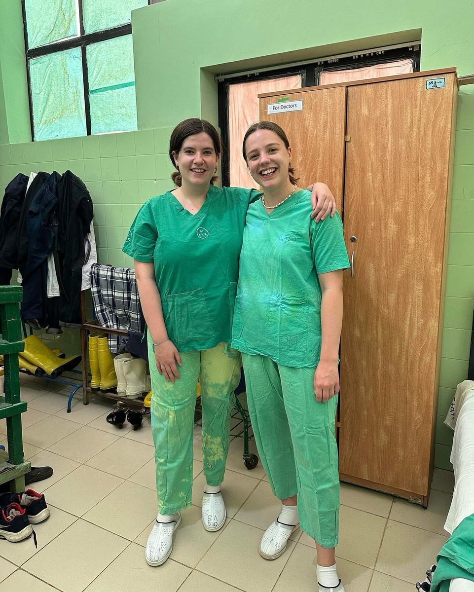 PlanMyGapYear's tweet image. Our Sri Lanka medical project recently, according to two final year med students 👩‍⚕️👩‍⚕️➡️⁠
⁠
💭 ‘Myself and a friend booked the medical project for the compulsory elective in final year of medical school… the private hospital provided an introduction to the healthcare system for