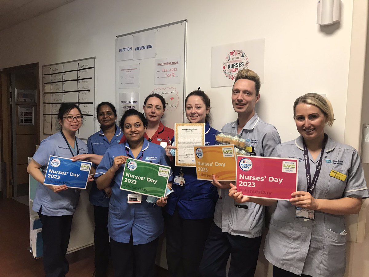 Sarah Moreland tweet media