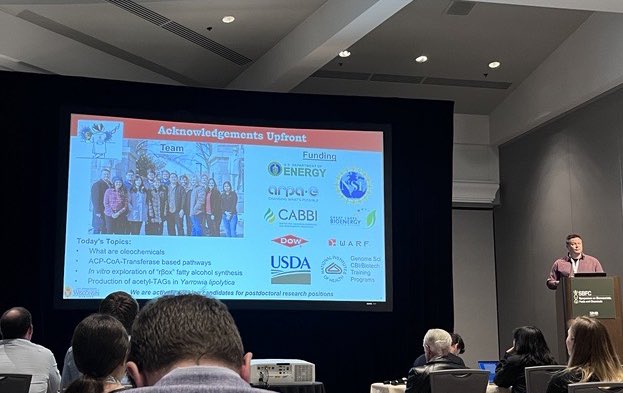 PflegerLab's tweet image. Brian and Shivangi sharing some science at @SIMB_Microbio’s Symposium on Biomaterials, Fuels, and Chemicals last week!