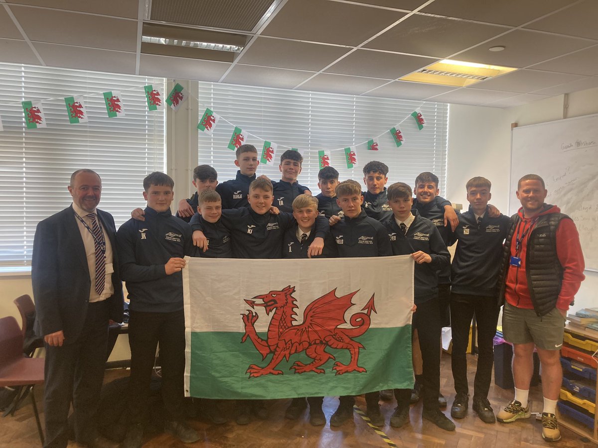 Ysgol Bryn Tawe tweet media