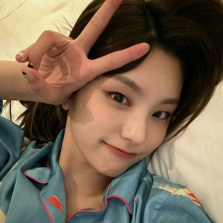 dosdizon_'s tweet photo. good night, everyone! enjoy the weekend. y'all worked so well, i'm so proud of you. 🩷 https://t.co/yuCsDb08kn