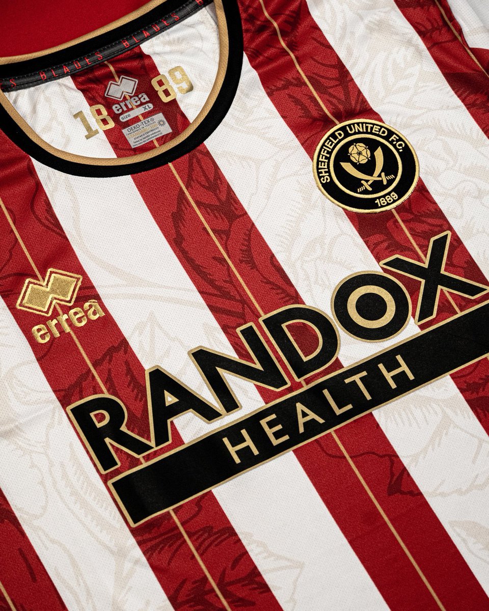 lnstantFoot's tweet photo. Le maillot inédit (en édition limitée) de Sheffield United pour célébrer sa montée en Premier League 😲❤️

Bravo à l'équipementier ERREA qui a pondu une masterclass ! 💫🤩 https://t.co/r1GsFQ2vy6