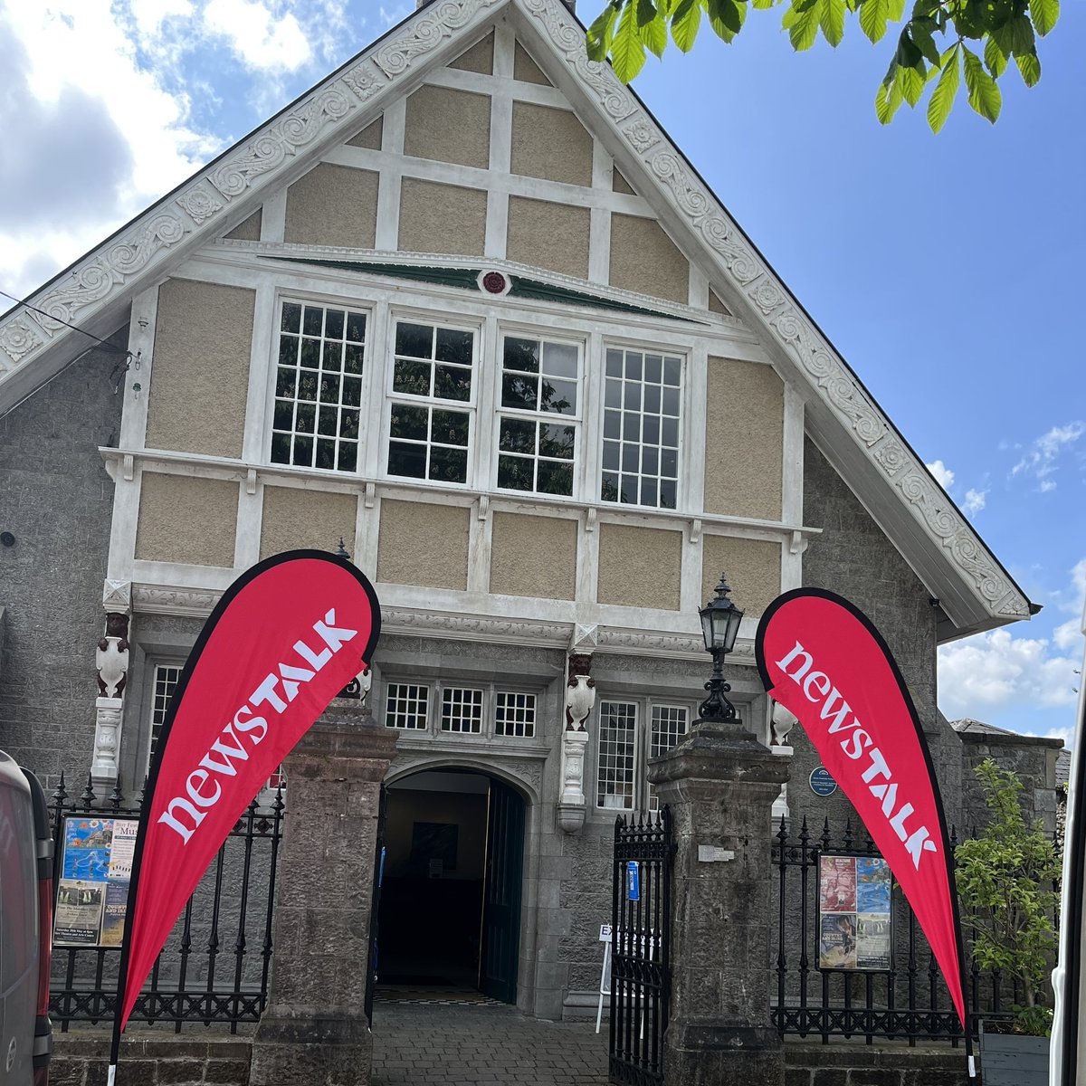 NewstalkFM's tweet photo. The gorgeous @BirrTheatre is @SeanMoncrieff’s studio today as Movies and Booze will be broadcast live from Offaly!🍿🍷

Set your alarms for 2pm so you don’t miss the show 📻

With thanks to @mandsireland https://t.co/fW1UpMpGzu