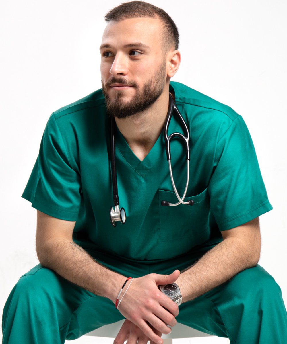 DarScrubs's tweet photo. Simplify your work wardrobe with Barco Essentials scrubs for men - the perfect combination of comfort and practicality.🔥❤️ #KuwaitMedicalUniforms #Darscrubs https://t.co/0ssY6mq2zj