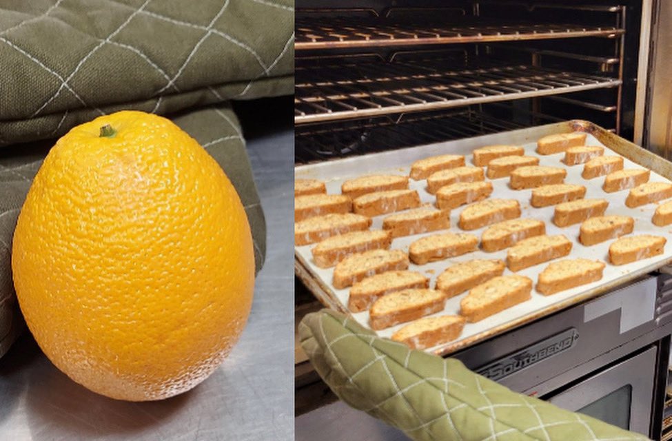 WatchBakery's tweet image. We&apos;re baking on Monday and delivering on Tuesday. Call or email your cookie order today by 4 PM. Orange you glad we reminded you?? #cisforcookie #happyweekend