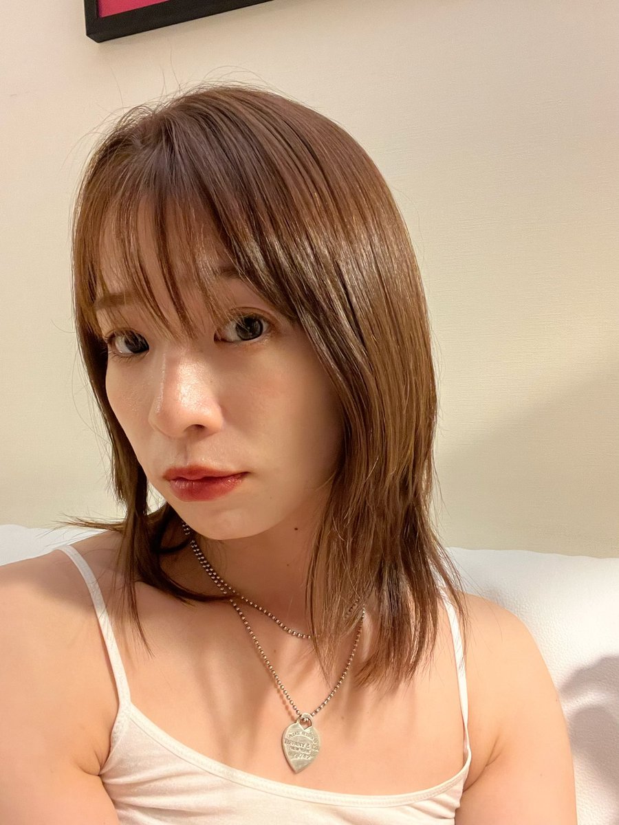 ENISHIの大野さんに、 ほんのりウルフカットにして頂いた🐺 とても