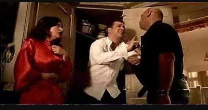 لما صحبي ينزل أنه خطب فأدخل ع اكونت خطيبته 
=طبعًا لو حلفتلك ان مش انا اللي باعت ادد لخطيبتك مش هتصدقني💔😂