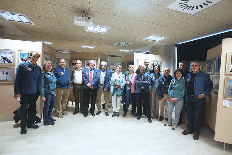 Gabinete de Comunicación Universidad de Valladolid (@uva_es) on Twitter photo El Grupo Universitario de Montaña (GUM)🧗♀️⛏️ celebra su 50 aniversario🎂 <a href="/UVaDeporte/">UVa Deporte</a>
Para celebrarlo, el Museo de la Universidad de Valladolid (MUVa) acoge una exposición con imágenes desde los años 70 hasta la actualidad
📅 Hasta el 30 de junio
📌Sala Reunart.MUVA
Edificio El Grupo Universitario de Montaña (GUM)🧗♀️⛏️ celebra su 50 aniversario🎂 <a href="/UVaDeporte/">UVa Deporte</a>
Para celebrarlo, el Museo de la Universidad de Valladolid (MUVa) acoge una exposición con imágenes desde los años 70 hasta la actualidad
📅 Hasta el 30 de junio
📌Sala Reunart.MUVA
Edificio