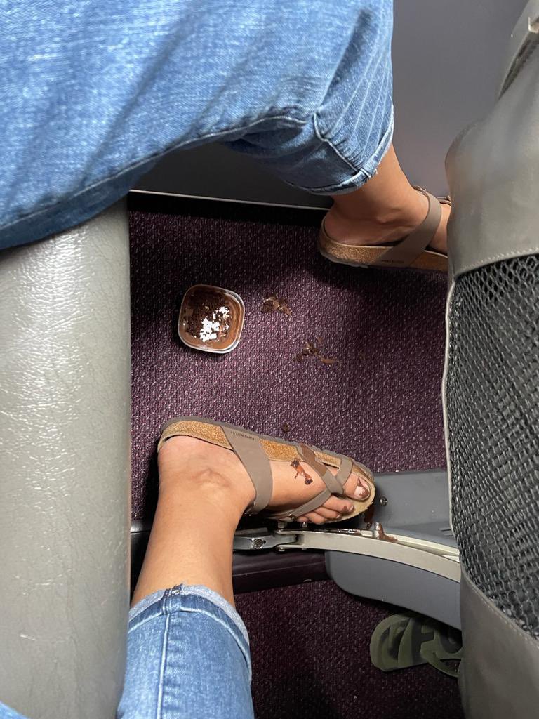 DriptoSarkar's tweet photo. #Vistararumpumpum
12th May 2023, 15:15 flight; Kol-Del, seats 24A and B.

When’s the last time a half eaten portion of a chocolate brownie lands on your foot, the minute your flight takes off? Mocha Birkenstocks..was it meant to be? You ponder..

@airvistara #vistara https://t.co/VsoKOPKi72