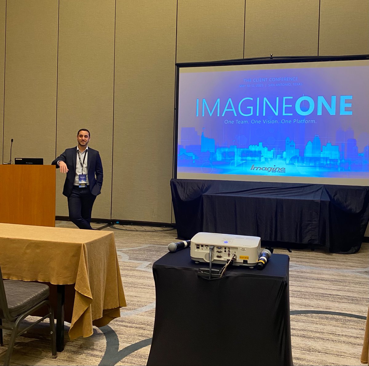 AbbaDox's tweet image. AbbaDox Head of Sales, Adam Dagan, leading an interactive discussion centered around how Practice Optimization Starts with Seamless Integration at @ImagineTeam's ImagineOne Conference yesterday afternoon.
#imagineclientconf23 #workflowsolutions #patientengagement